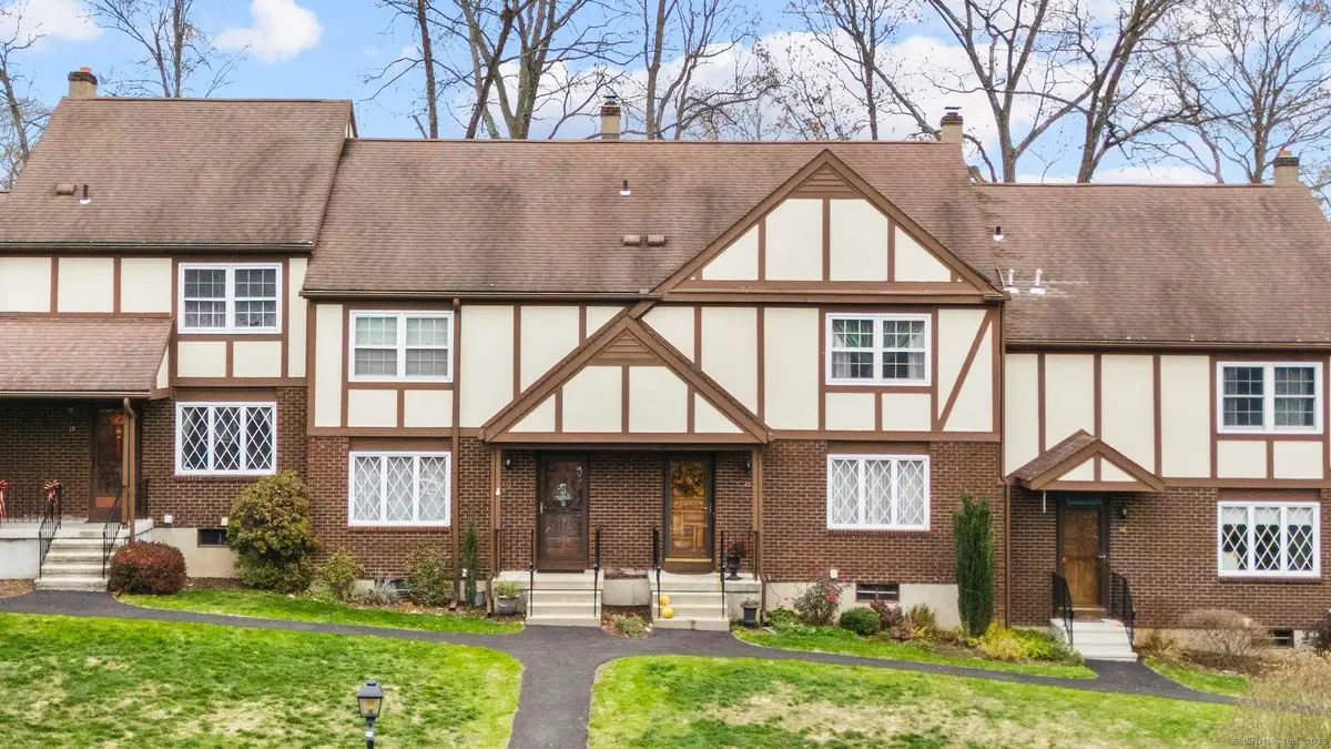 15 Derbyshire #15, Derby, CT 06418 - Image #1