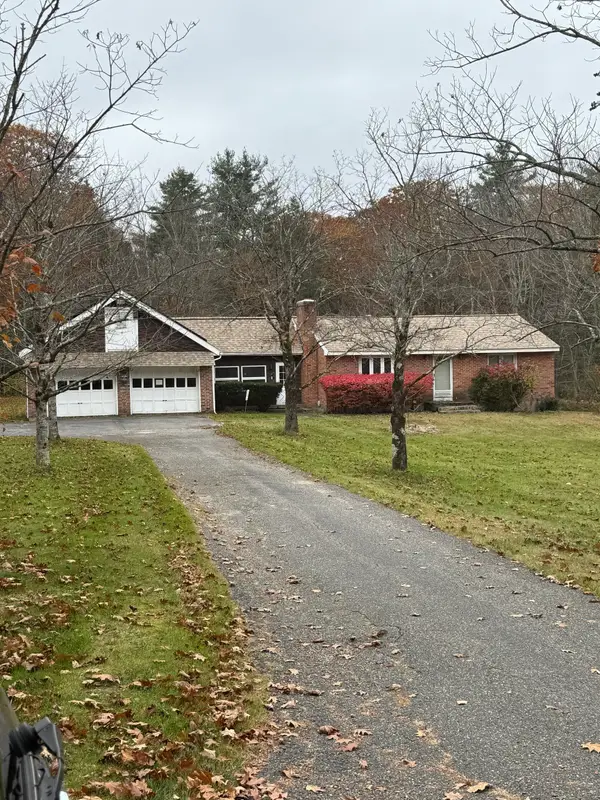 33 Shantry Road, Colebrook, CT 06021