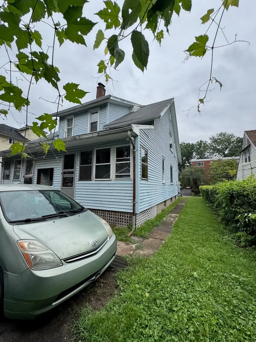 99 Caya Avenue, West Hartford, CT 06110 - Image #2