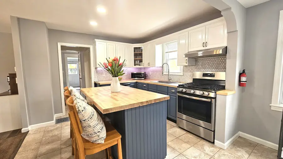 341 Strawberry Hill Avenue, Norwalk, CT 06851 - Image #3