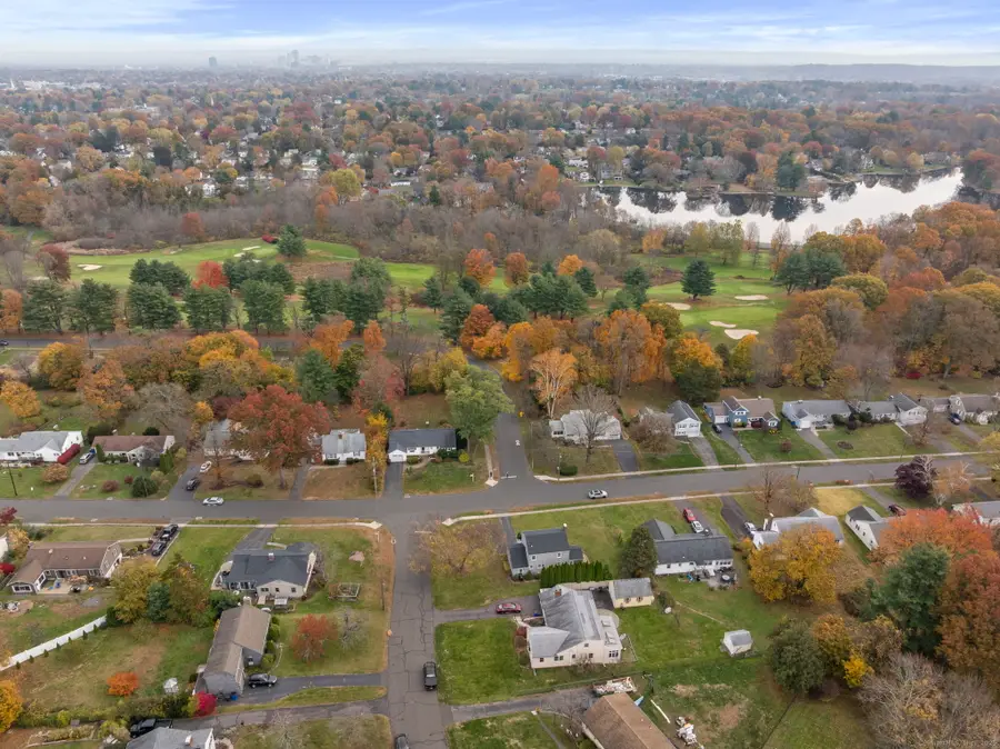 81 Brookmoor Road, West Hartford, CT 06107 - Image #3