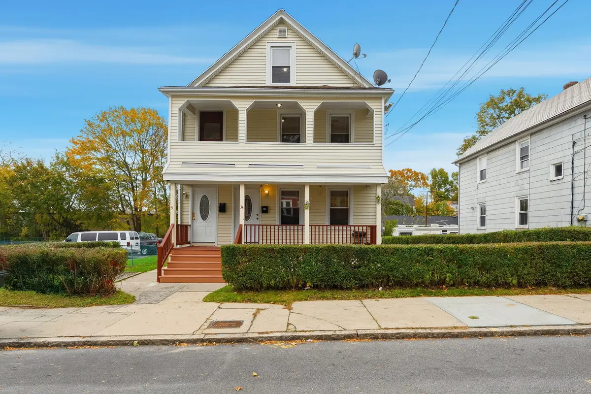 32 Moore Avenue, New London, CT 06320 - Image #1