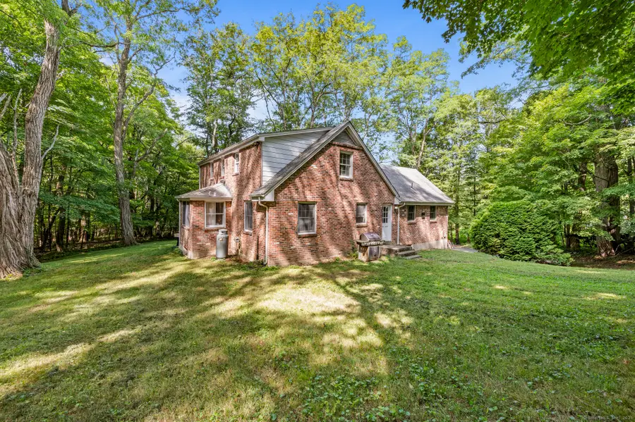 537 Cherry Brook Road, Canton, CT 06019 - Image #2