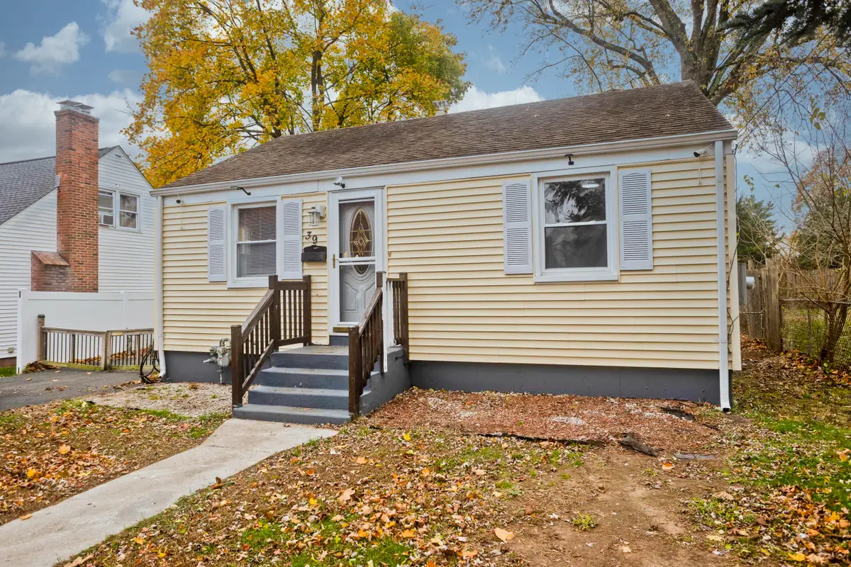 39 Wade Avenue, Bloomfield, CT 06002 - Image #1