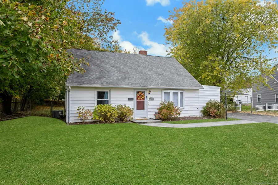 153 Seaver Circle, Bridgeport, CT 06606 - Image #2