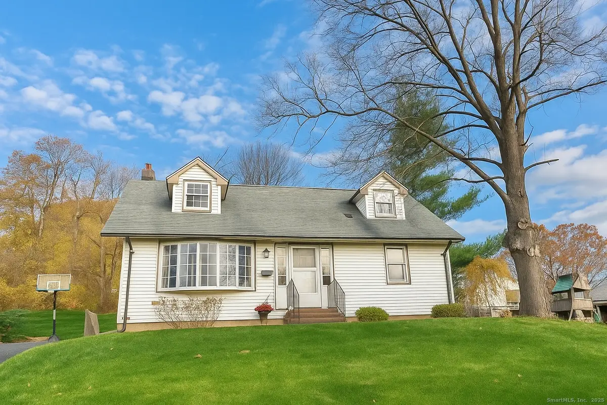 6 Holly Lane, Wallingford, CT 06492 - Image #1