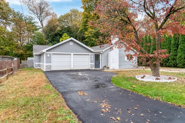 84 Connecticut Avenue, Newington, CT 06111