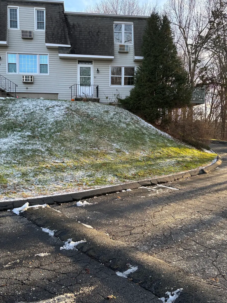 37 Whittlesey Drive #37, Bethel, CT 06801 - Image #2