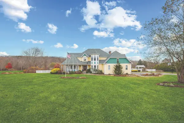 16 Marie Lane, Wallingford, CT 06492