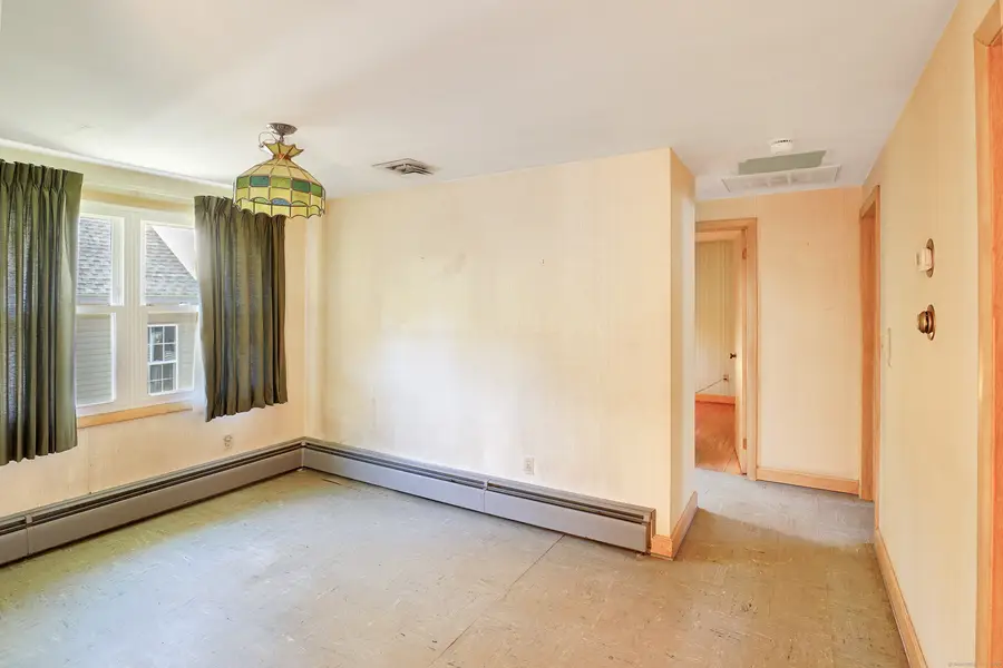 11 Carpet Street, Enfield, CT 06082 - Image #3