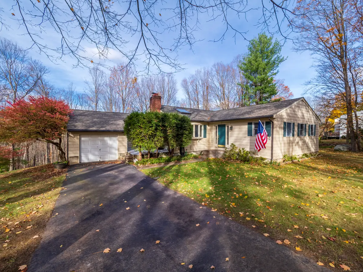 34 Highview Drive, Ridgefield, CT 06877 - Image #1