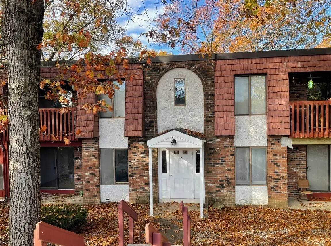 15 Woodsedge Drive #APT 4B, Newington, CT 06111 - Image #1