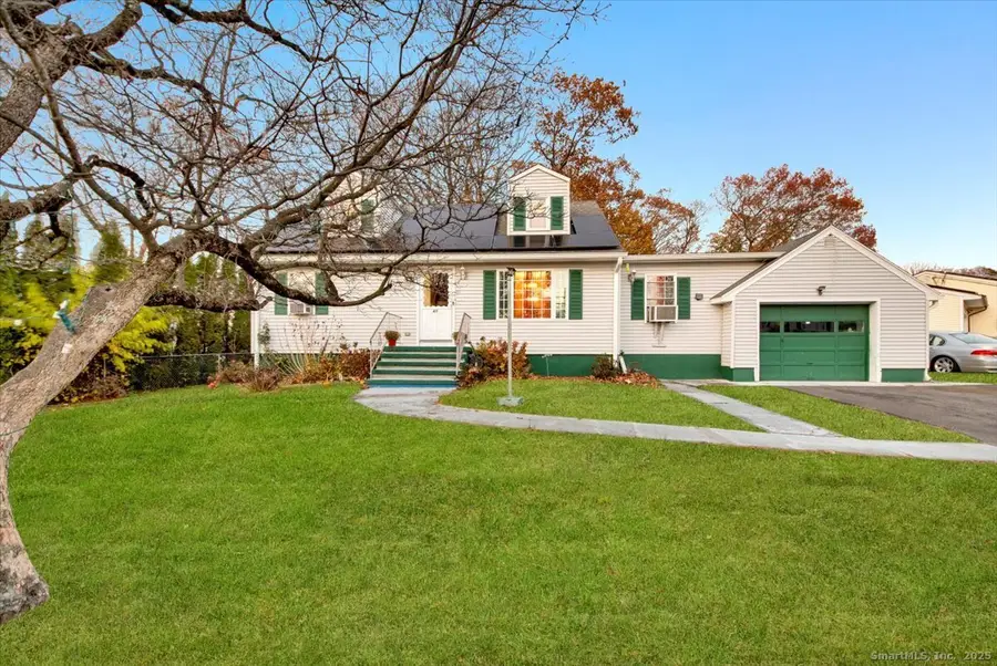 65 Clearview Drive, Bridgeport, CT 06606 - Image #2