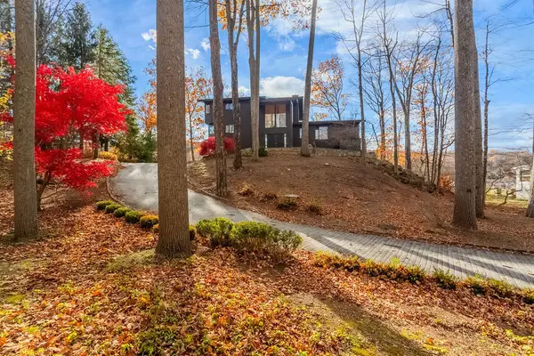 7 Craigmoor Road South, Ridgefield, CT 06877