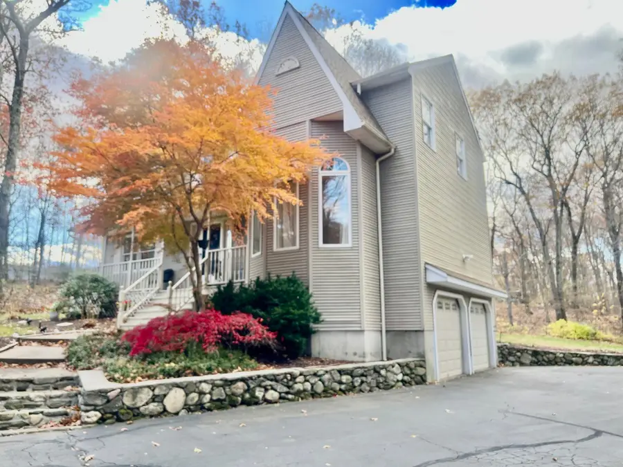 19 Wagon Trail, Wolcott, CT 06716 - Image #2