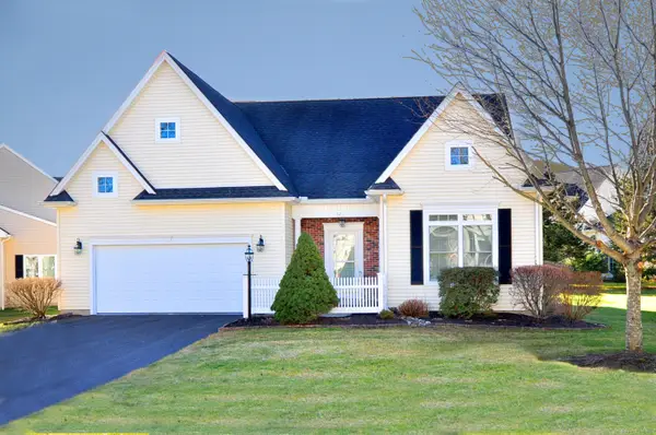 52 Wyndemere Lane #52, Windsor, CT 06095