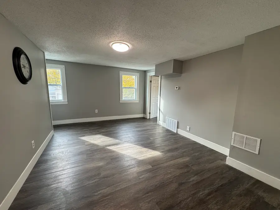 33 Oak Street, Derby, CT 06418 - Image #2