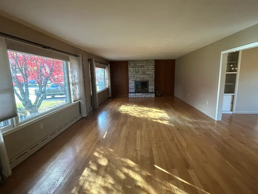 43 Margaret Circle, Naugatuck, CT 06770 - Image #3