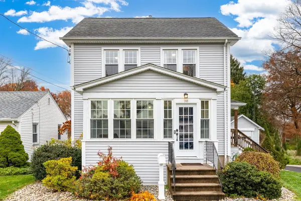 148 Colonial Street, West Hartford, CT 06110