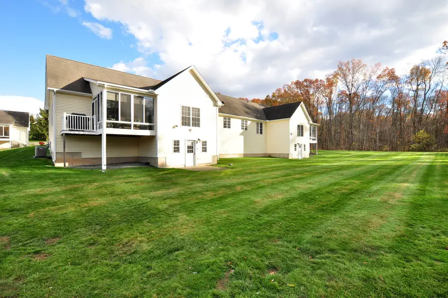 23 Dewberry Way #23, Suffield, CT 06078 - Image #2