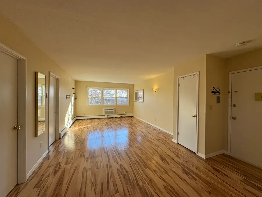 304 Pine Rock Avenue #APT C15, Hamden, CT 06514 - Image #2