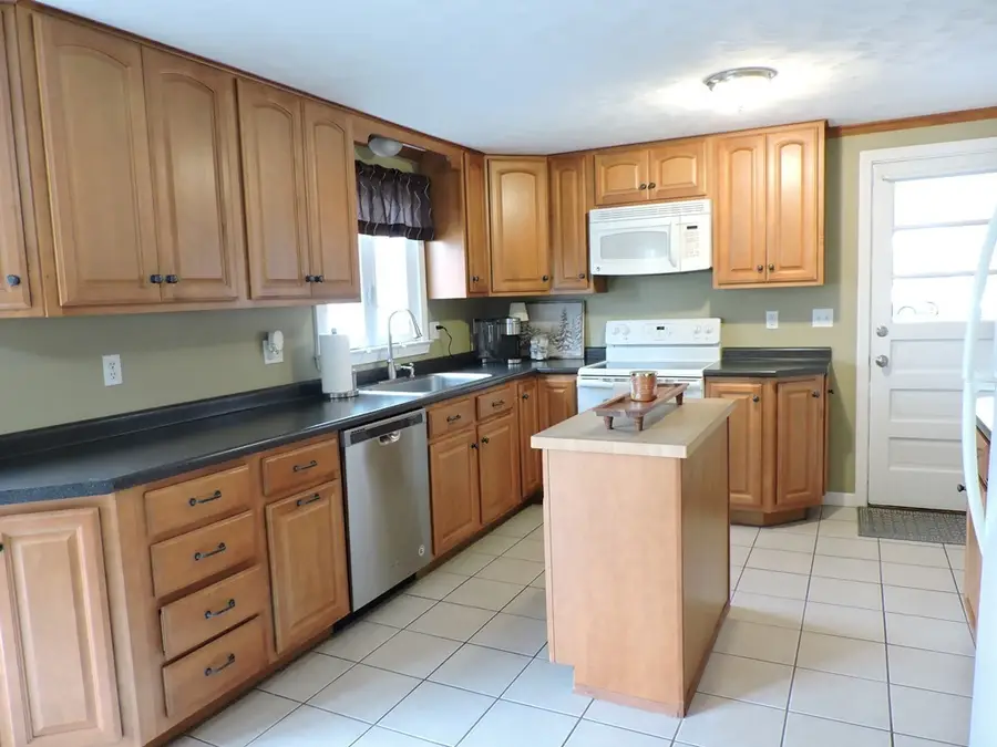 30 David Street, Enfield, CT 06082 - Image #2