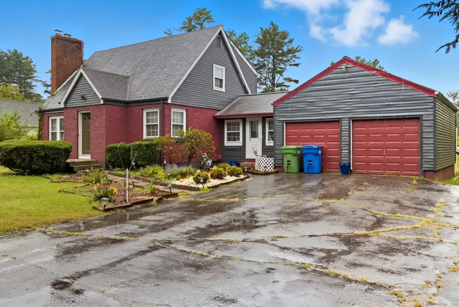 41 Chestnut Drive, Windsor, CT 06095 - Image #2