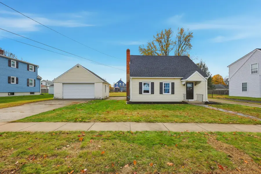 23 Woodlawn Avenue, Enfield, CT 06082 - Image #3