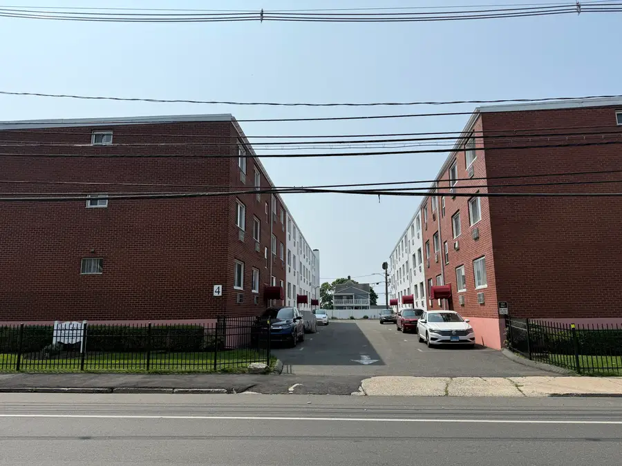 4 Van Zant Street #APT B8, Norwalk, CT 06855 - Image #3