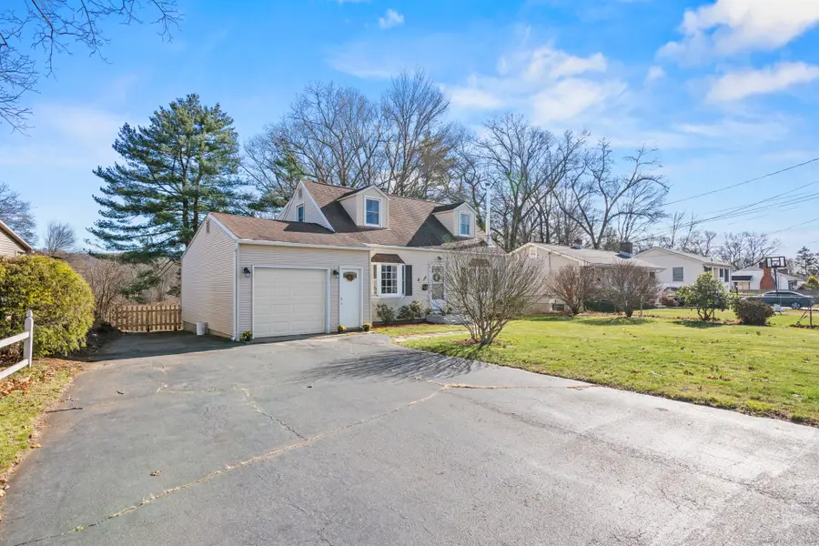 186 Pondview Drive, Southington, CT 06489 - Image #3