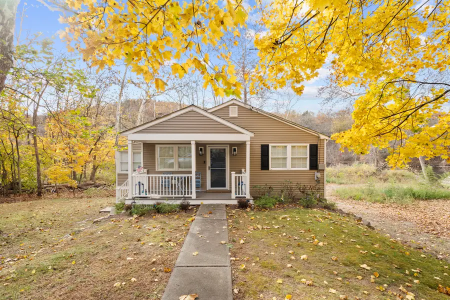 567 Roosevelt Drive, Oxford, CT 06478 - Image #2