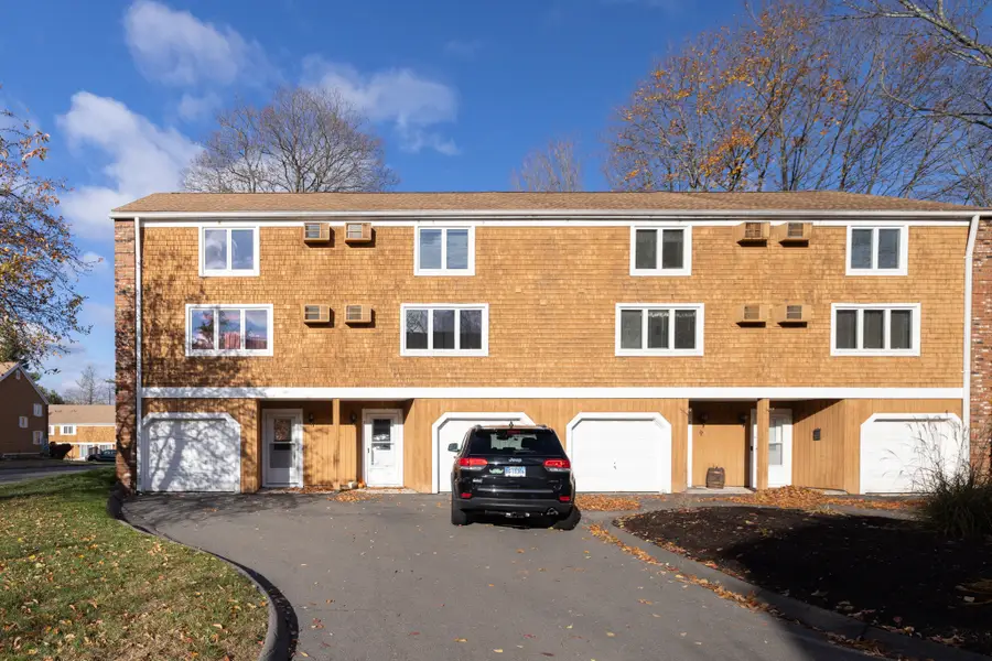 39 Farmington Avenue #B4, Plainville, CT 06062 - Image #2