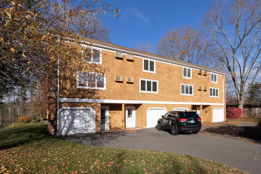 39 Farmington Avenue #B4, Plainville, CT 06062 - Image #3