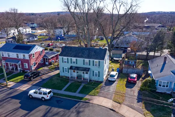 43 Pioneer Circle, Manchester, CT 06040