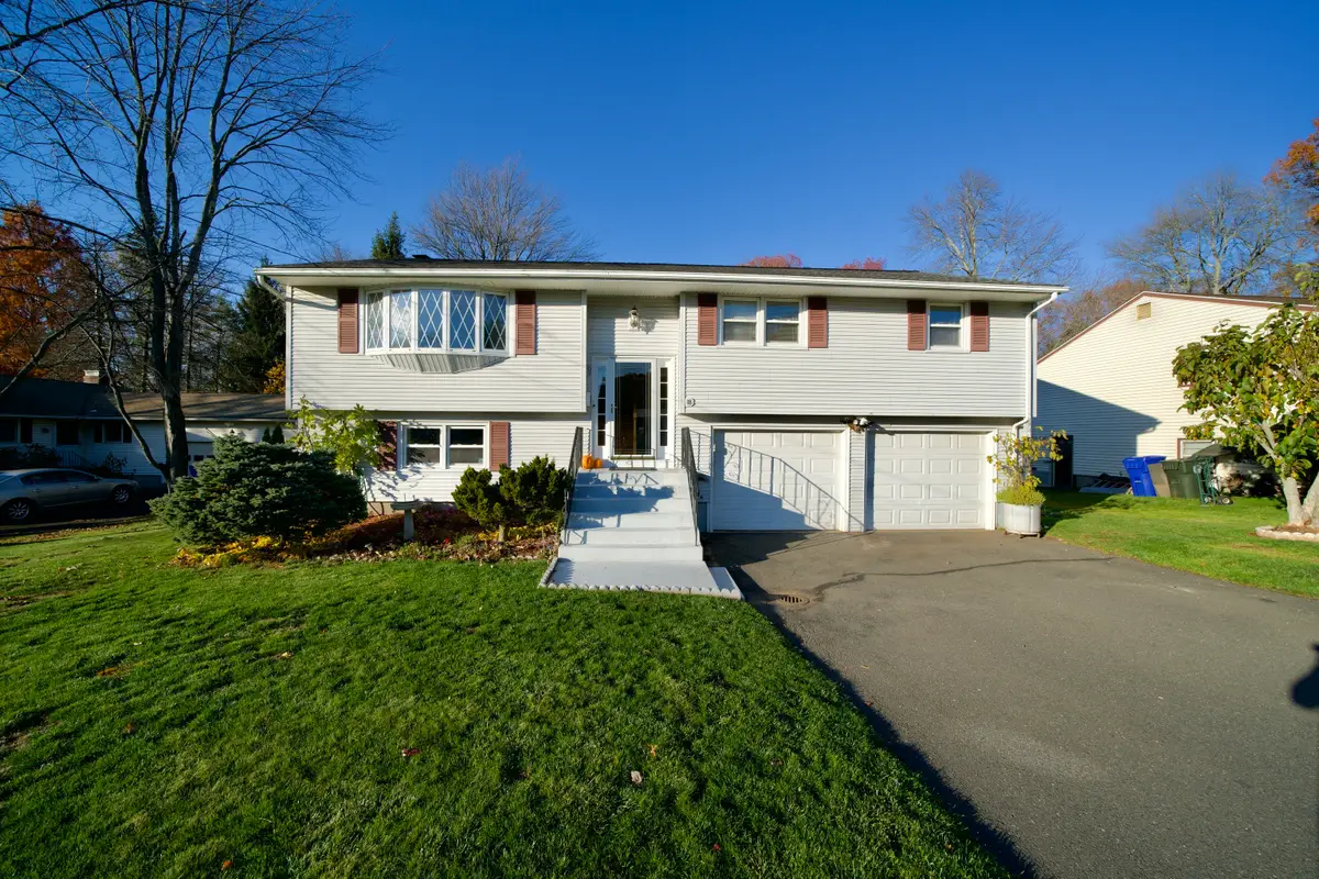 18 Old Musket Drive, Newington, CT 06111 - Image #1