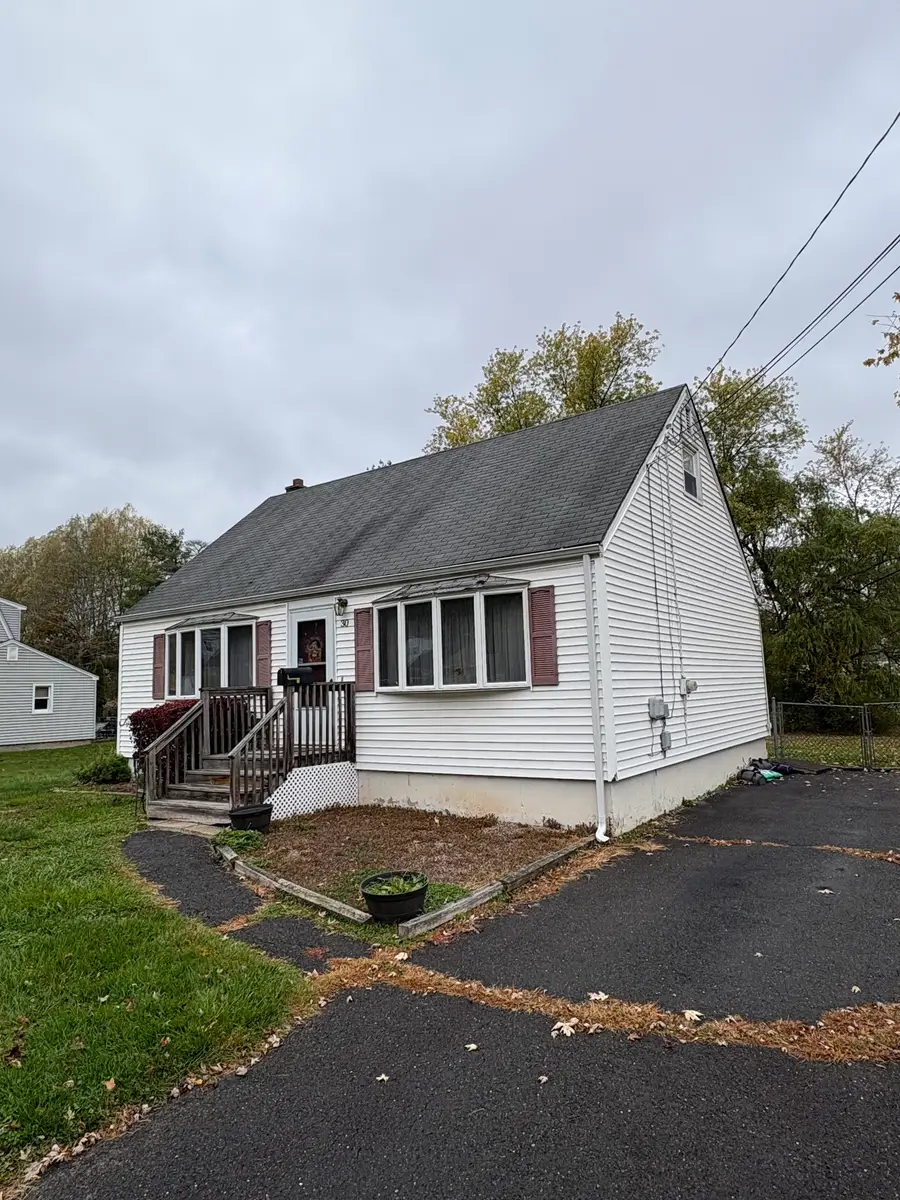 30 Hemlock Place, Middletown, CT 06457 - Image #2