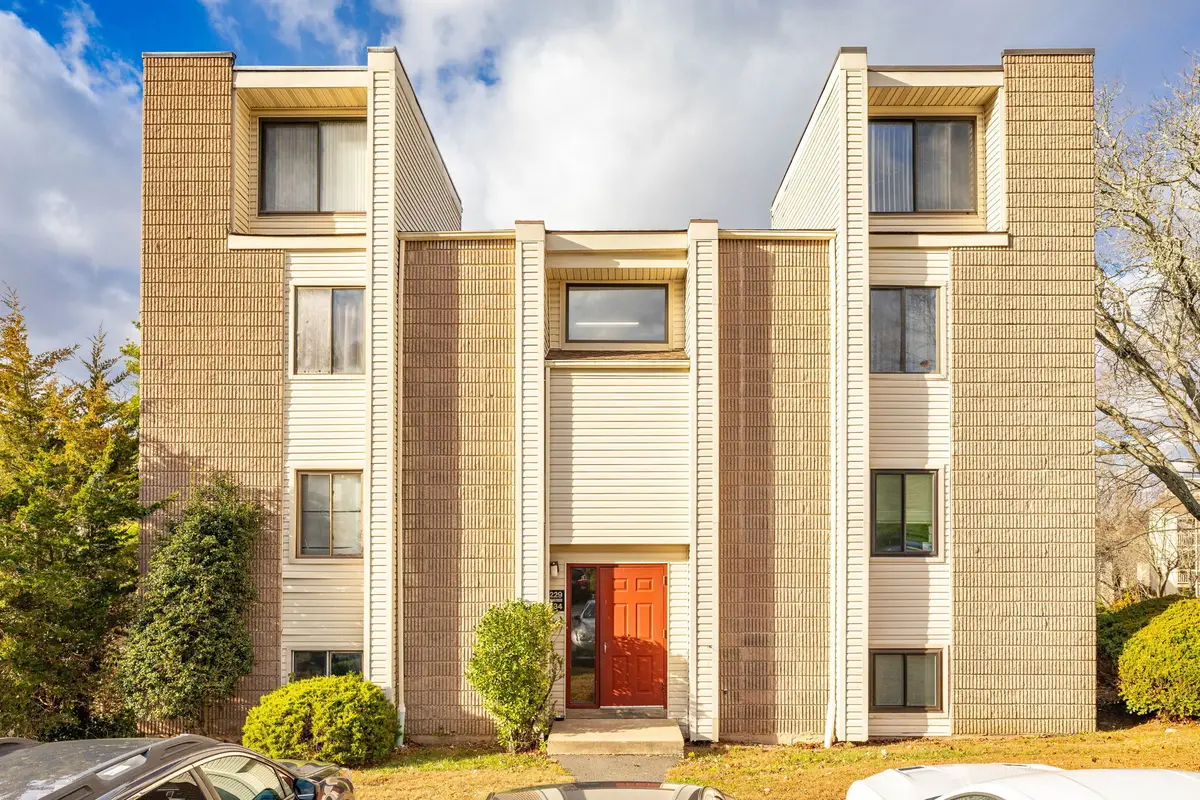 229 Burgundy Hill Lane #229, Middletown, CT 06457 - Image #1