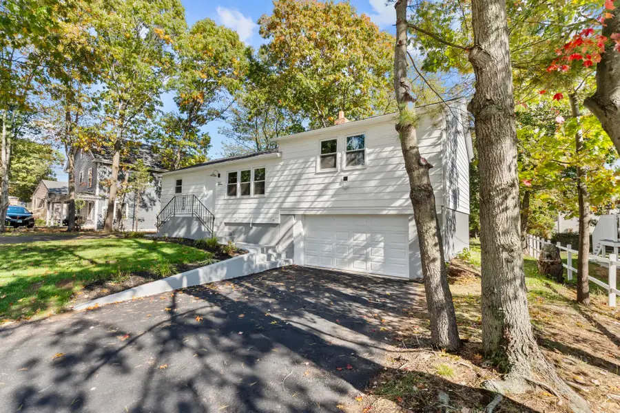 380 Silver Sands Road, East Haven, CT 06512 - Image #2