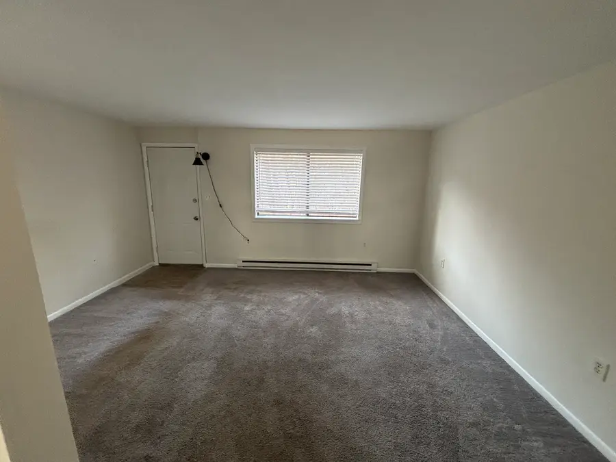 39 Horton Hill Street #9B, Naugatuck, CT 06770 - Image #3