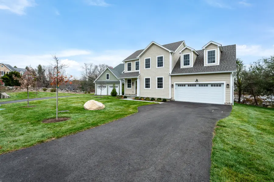 12 Walnut Ridge Court, Stamford, CT 06905 - Image #2