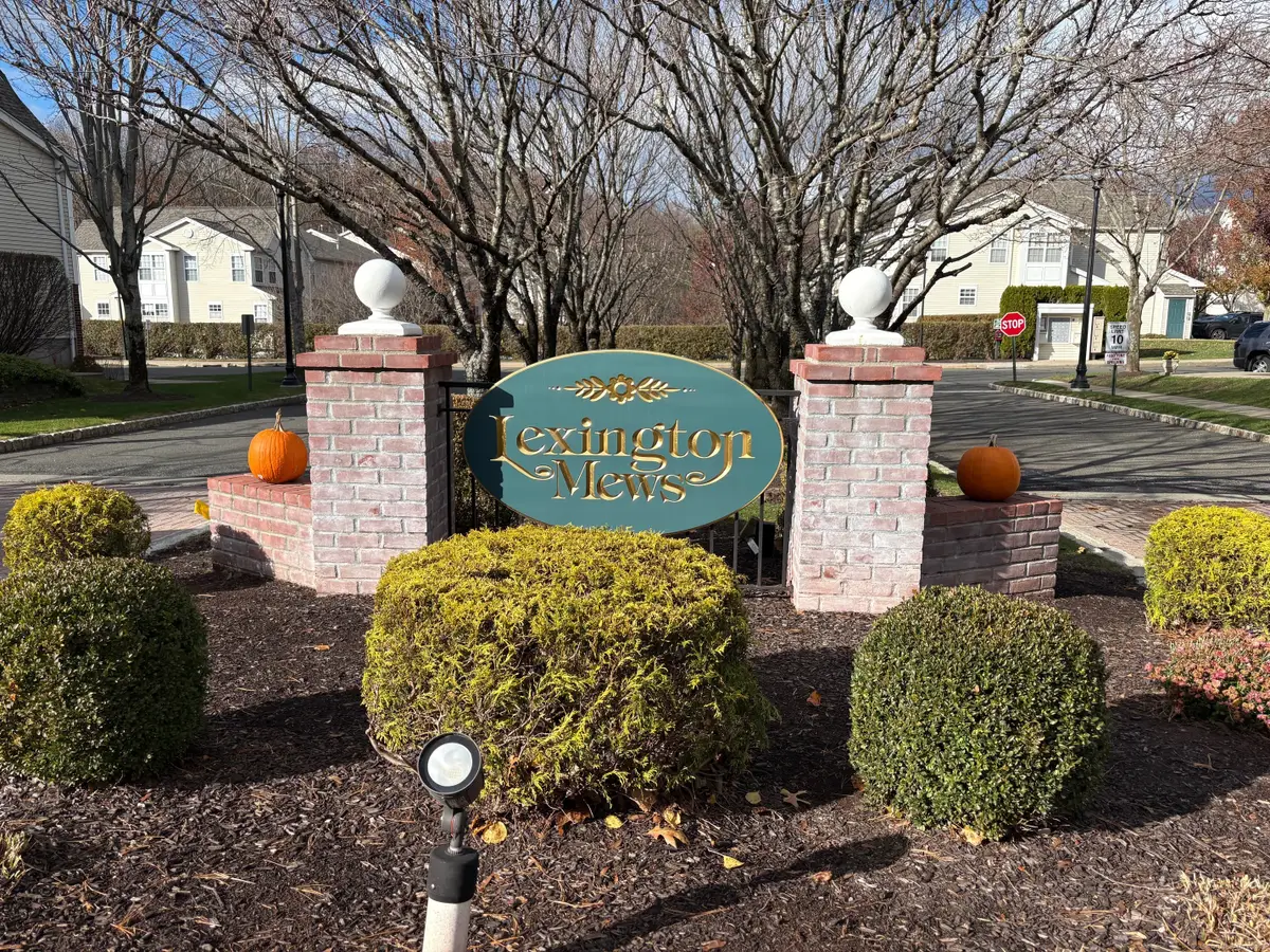 1206 Eaton Court #1206, Danbury, CT 06811 - Image #1