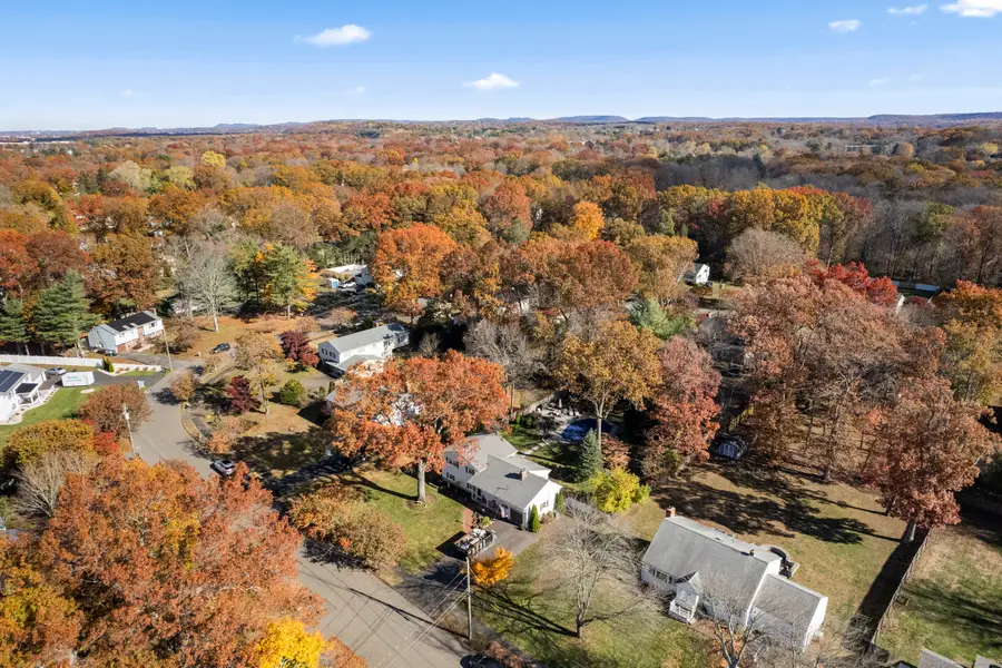 28 Fallon Drive, North Haven, CT 06473 - Image #2