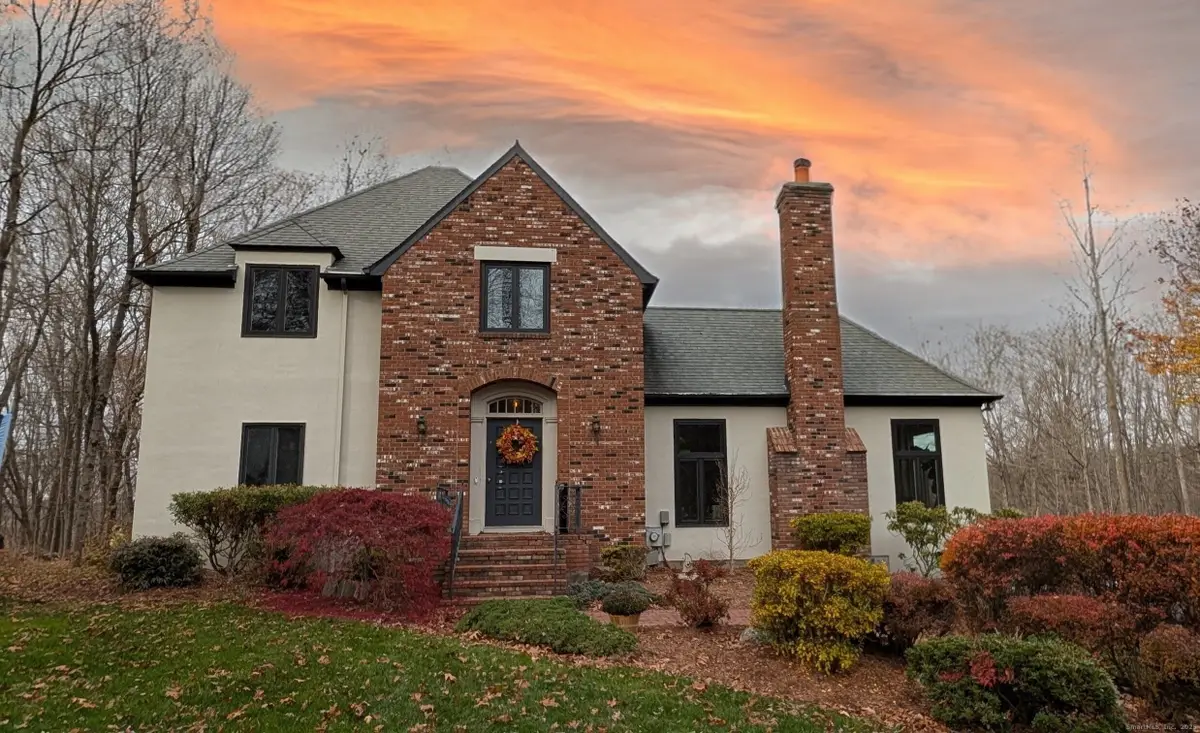 40 Hull Place, Ridgefield, CT 06877 - Image #1