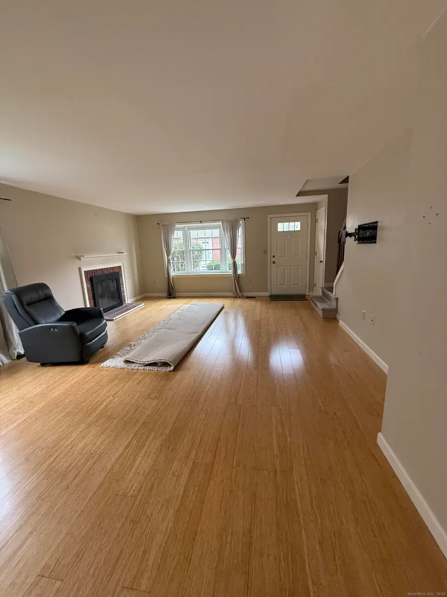 5 Barrington Drive #APT D, Wethersfield, CT 06109 - Image #3