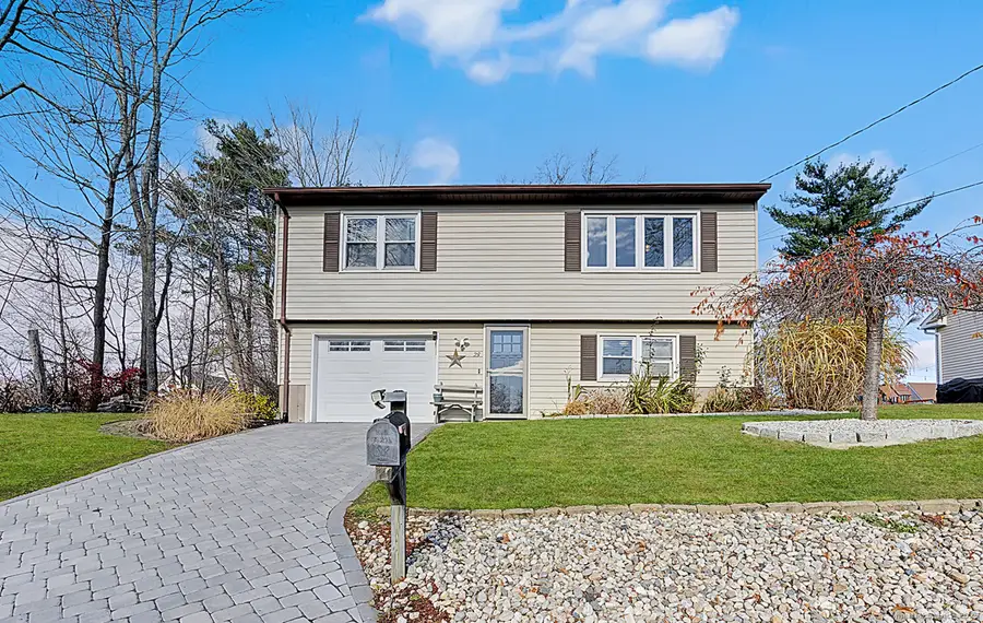 25 Parkwood Avenue, Waterbury, CT 06708 - Image #2