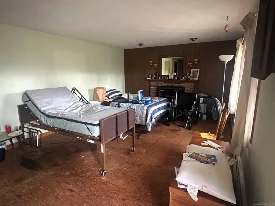 661 Allen Avenue, Meriden, CT 06451 - Image #2