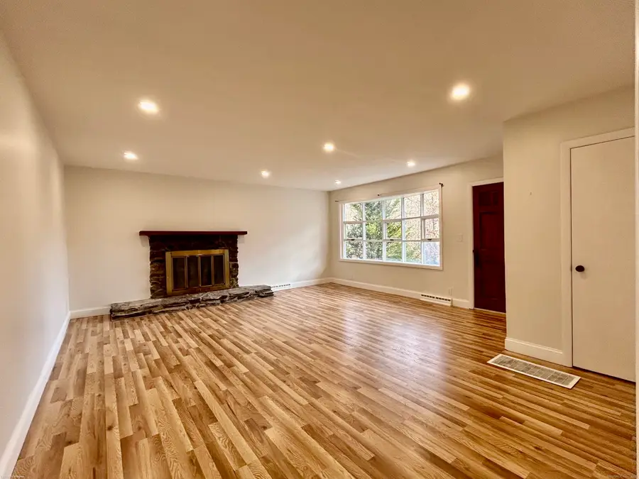 37 East Cotton Hill Road, New Hartford, CT 06057 - Image #2