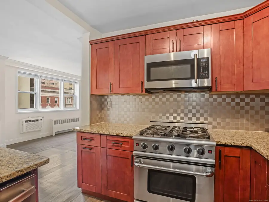 125 Prospect Street #APT 2E, Stamford, CT 06901 - Image #3