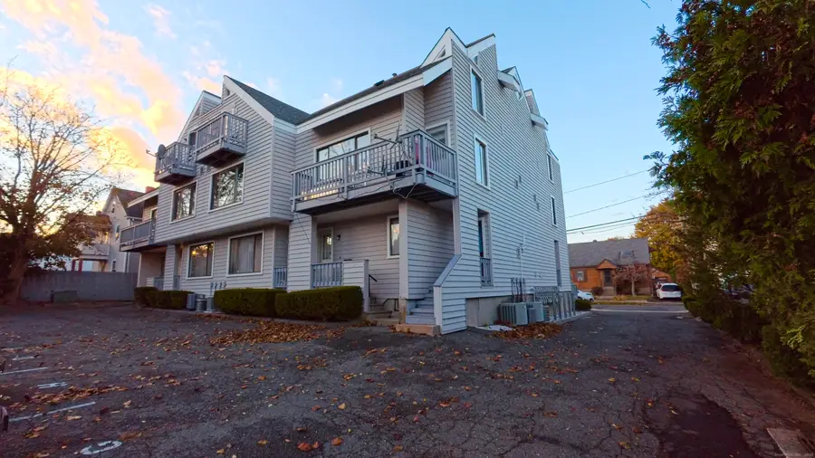 105 Tremont Avenue #APT B, Bridgeport, CT 06606 - Image #3