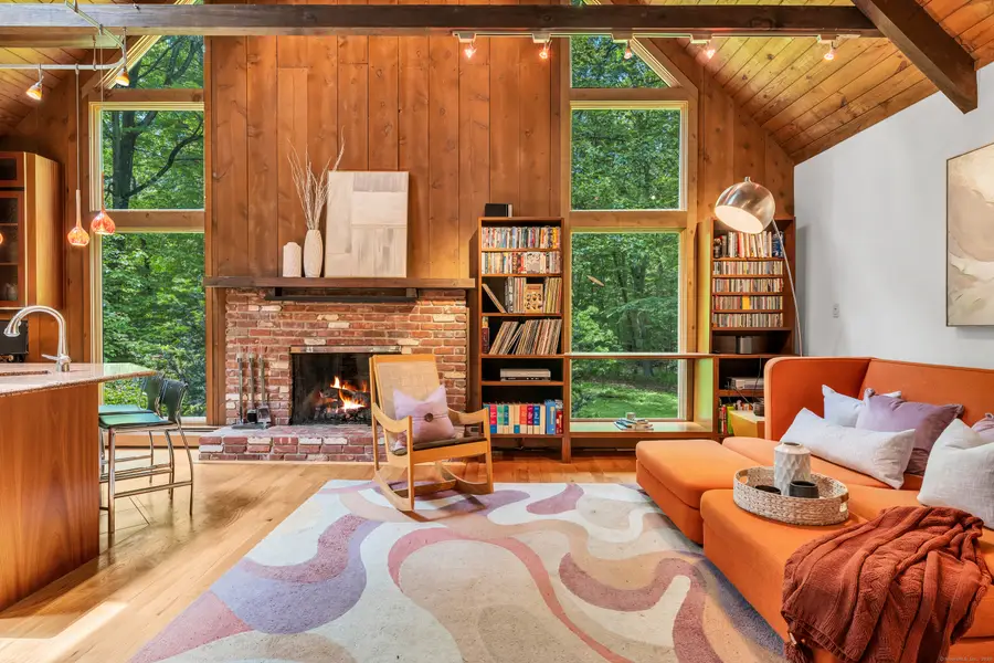 522 Peddlers Road, Guilford, CT 06437 - Image #2